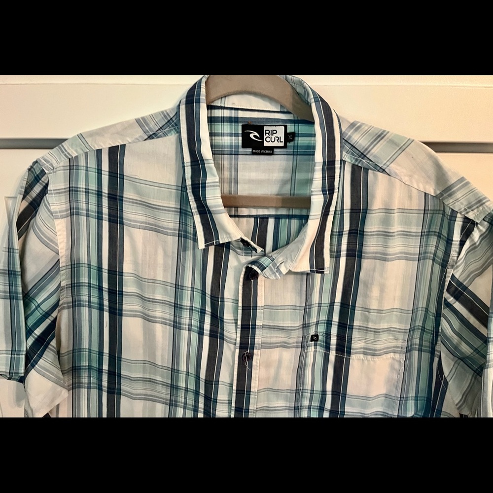Rip Curl Men’s Plaid Button Down XL